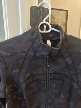 lululemon athletica womens Dark Gray Camo Zip Jacket
